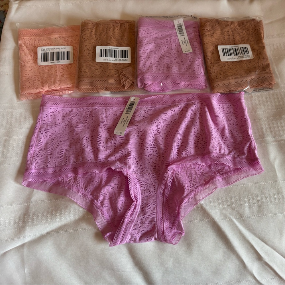 Soma Lavender and Peach Lace Set